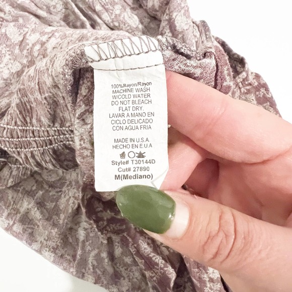 Final Touch Floral Peasant Top Large - Picture 8 of 9